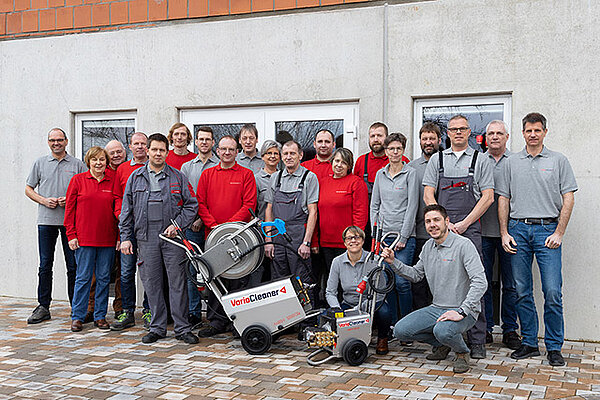 Die Mitarbeiter bei VarioCleaner entwickeln professionelle Hochdruckreiniger, welche individuelle auf Betriebe abgestimmt werden können. 