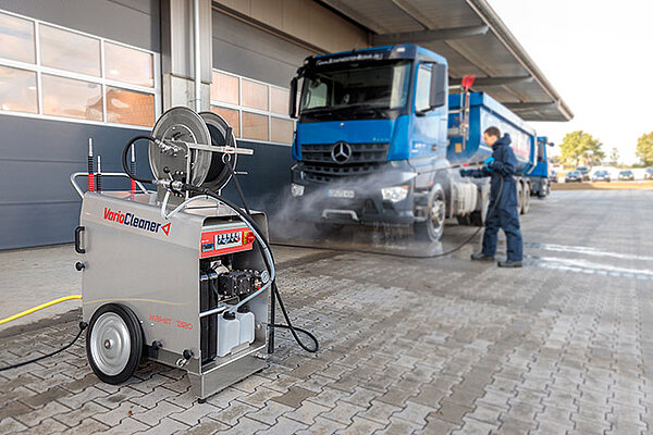 MBHot 1320 Der MBHot 1320 ist ein Heißwasser Hochdruckreiniger von VarioCleaner und sorgt für saubere Fahrzeuge.