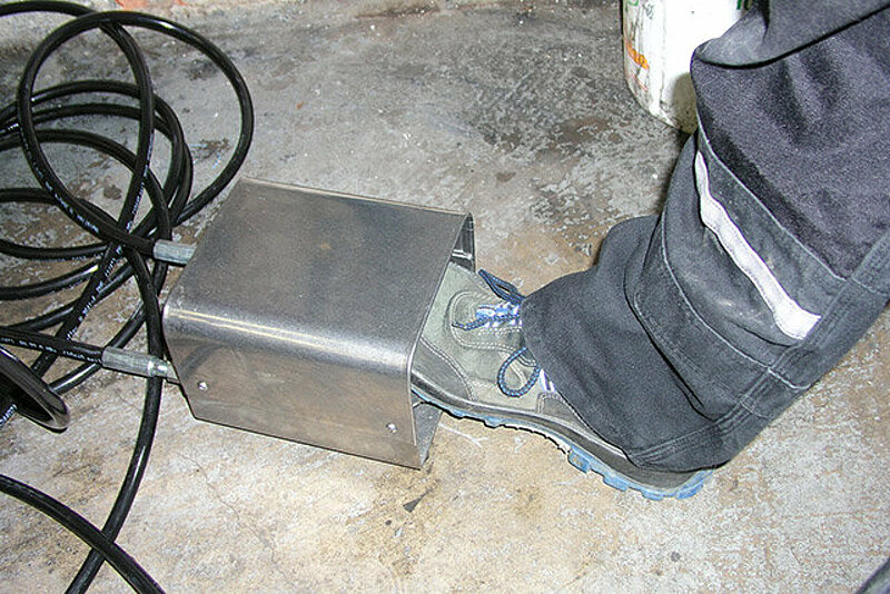 Der mit 500 bar arbeitende stationäre VarioCleaner Hochdruckreiniger wird zur Reinigung von Rohren eingesetzt. 